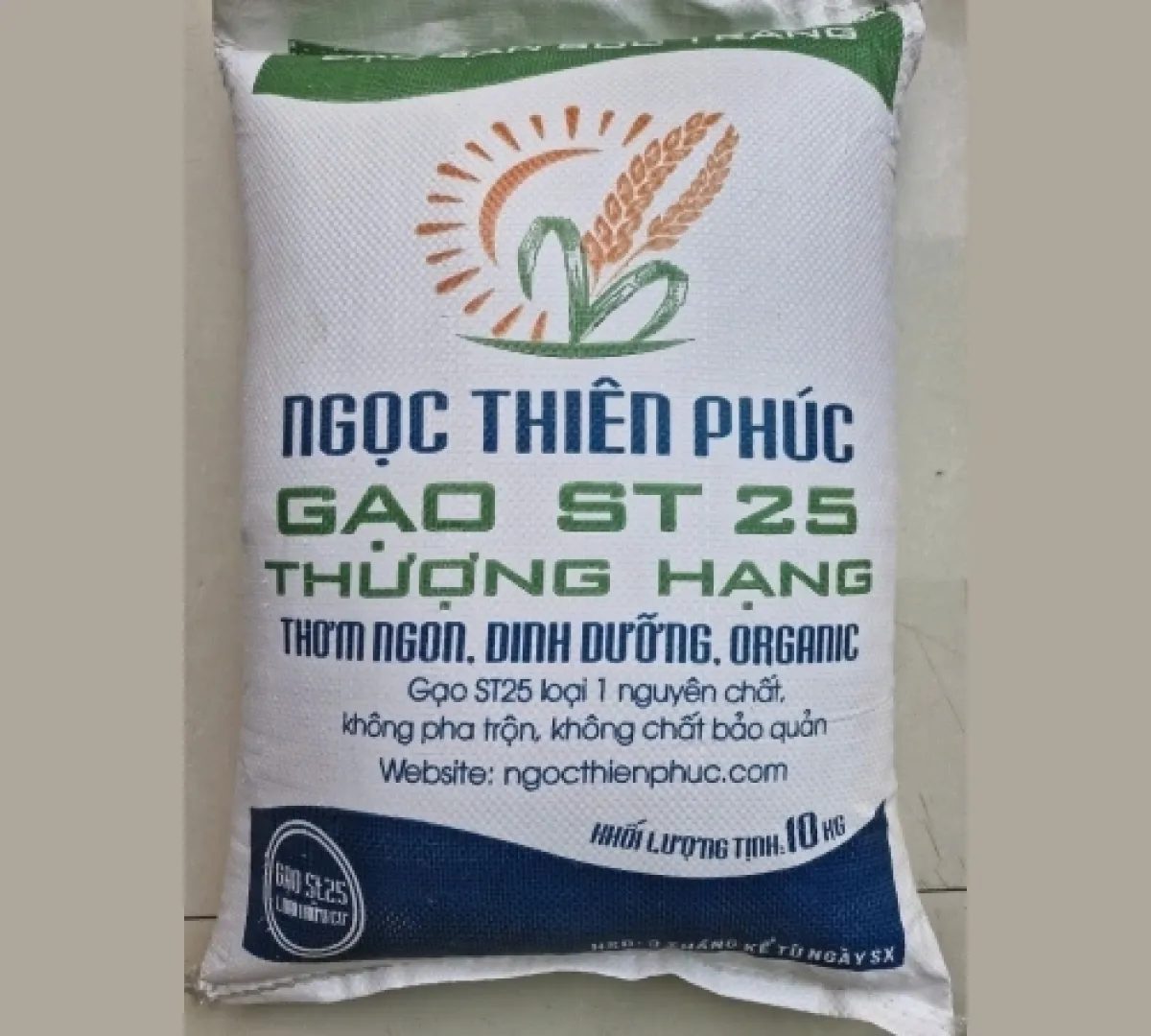 Gạo Tứ Quý dẻo mềm ngọt cơm